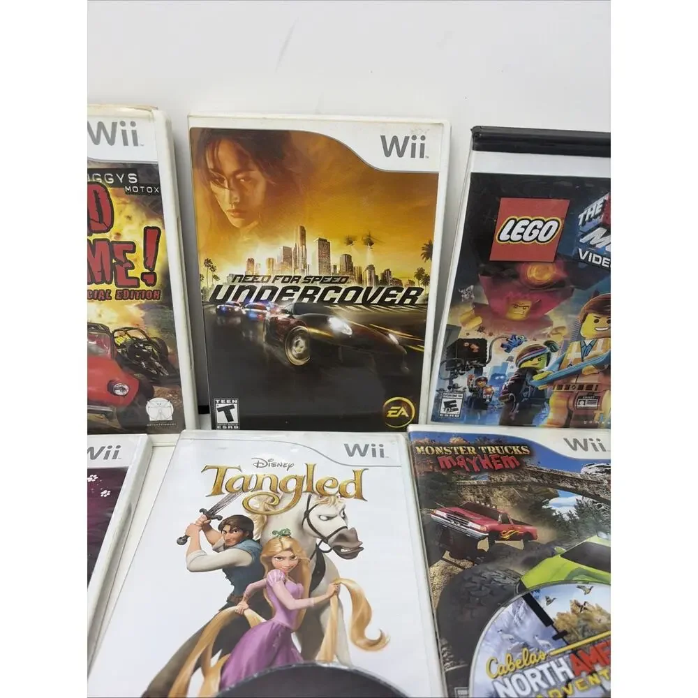 Wii Console RVL-001 Bundle W/18 Games, 2 Controllers, 1 Nunchucks, Works Great